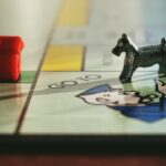 Hunden i monopol på spelbrädet